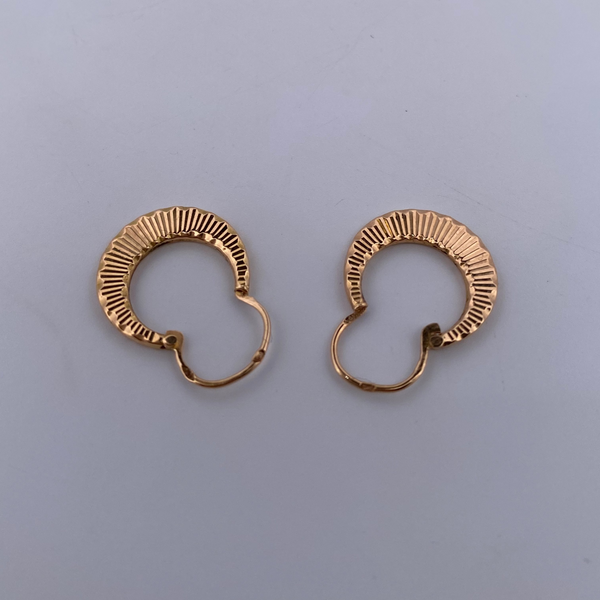 Boucles d'oreilles créoles or jaune 1,14 g