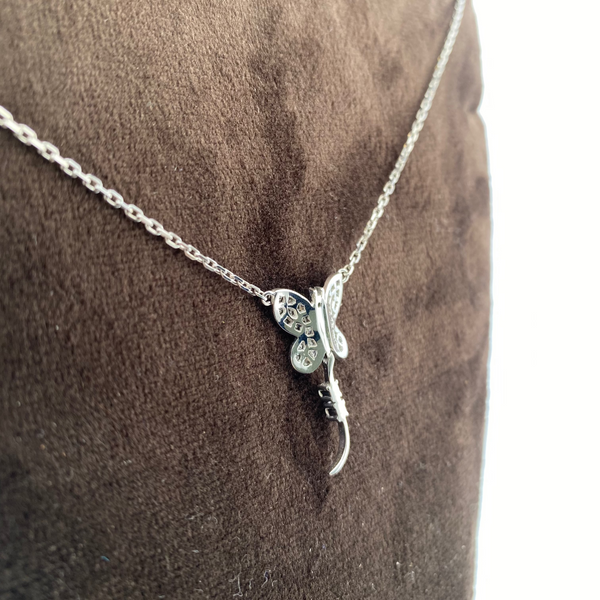 Collier papillon diamants 0,33 carat or blanc 4,74 g