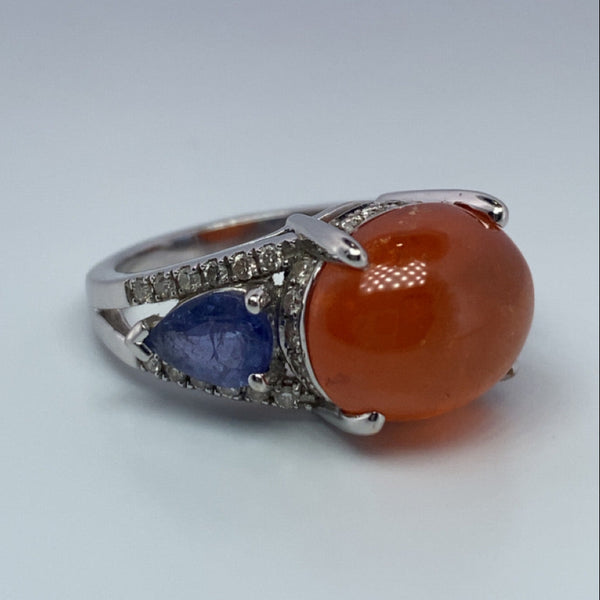 Bague diamants 0,42 carat et Opale de feu or blanc 8,78 g