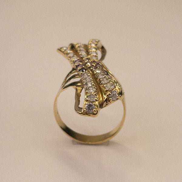 Bague orné de pierres or jaune 4,82 g