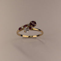 Bague rubis et diamants 0,04 carat or jaune 1,56 g