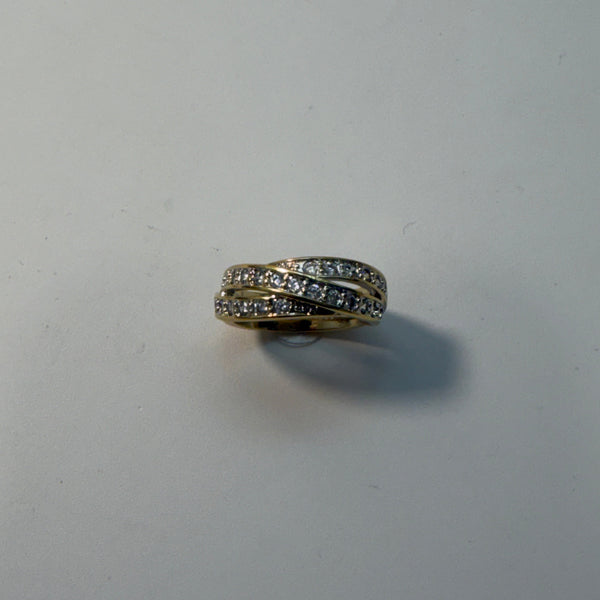 Bague Croisée "Triple Ligne Éclat" en Or Jaune 18K – Pavage de Pierres Brillantes