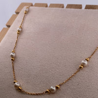 Collier en chaine avec des perles or jaune 7,54 g