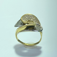 Bague pavée de pierres or jaune 8,1 g