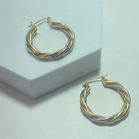 Boucles d'oreilles Or 18 carats 8.89 g