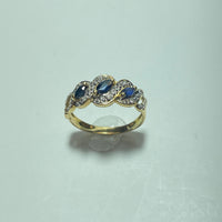 Bague trilogie saphir et diamants 0,06 carat or jaune 2,79 g