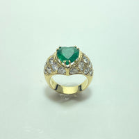 Bague or 18 carats emeraude et diamants 9.72 g